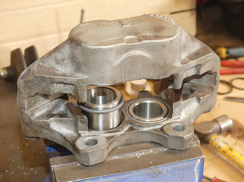 Avtomobillərdə əyləc mayesinin nəmlənməsi və qaynaması nə deməkdir