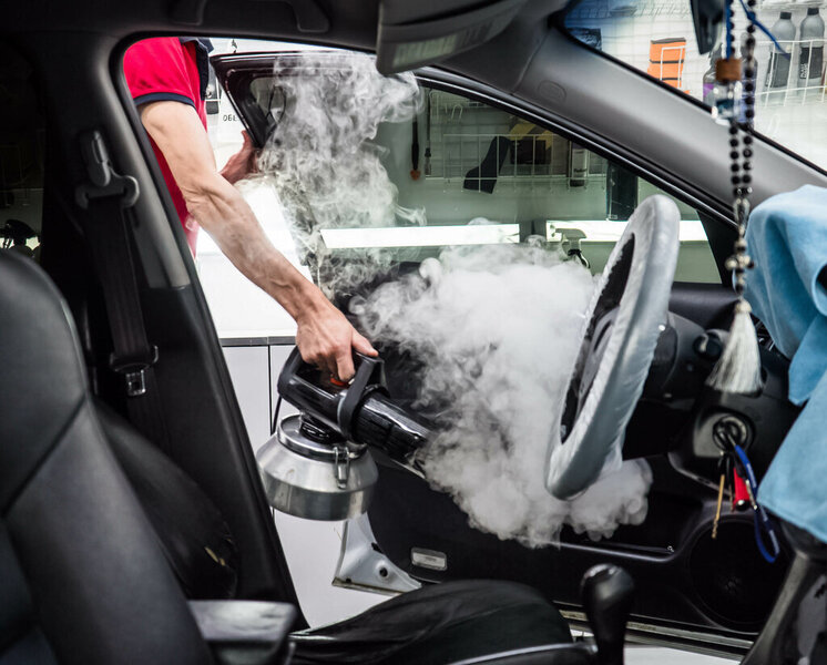 Sürüş zamanı yanıq qoxusu hansı hissəyə işarədir?