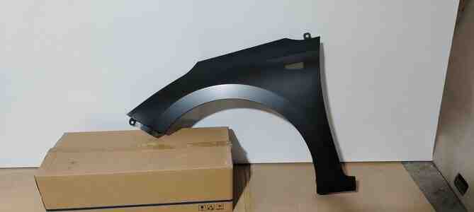 Hyundai Accent 2018 sol(LH) qanadı Hyundai Accent 2018 sol(LH) qanadı