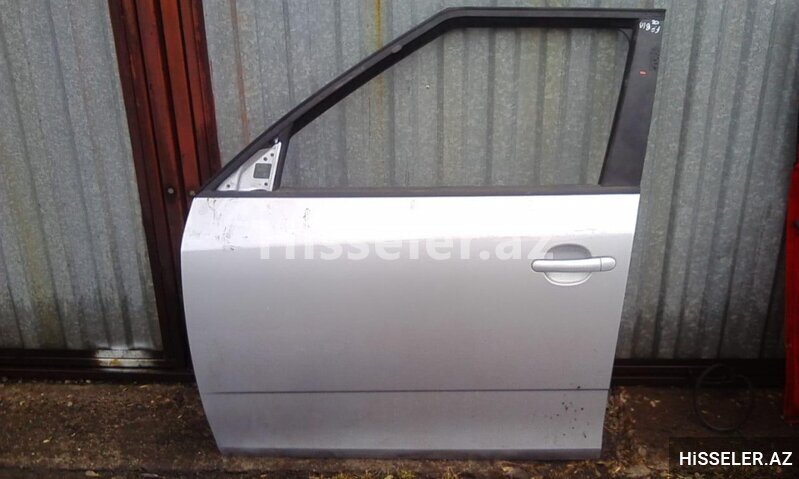 Skoda Fabia ön qapi Skoda Fabia ön qapi