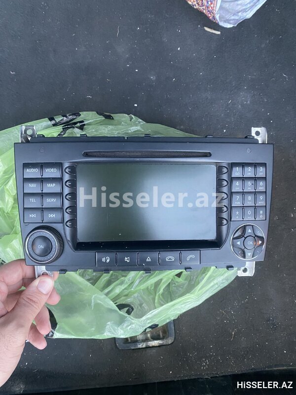 Mercedes w203 monitor Mercedes w203 monitor
