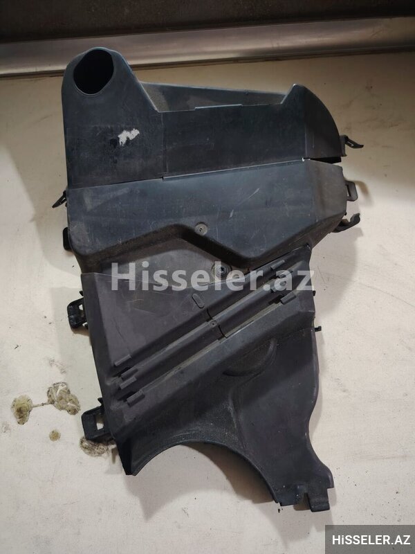 Renault megane 2 / Scenic 2 arxa bamper kranşteyni sol və sa Renault megane 2 / Scenic 2 arxa bamper kranşteyni sol və sa