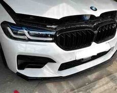 BMW F90 lip spoyleri