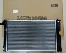 Toyota Lexus üçün su radiatoru