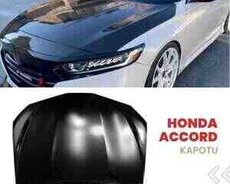 Honda Accord kapotu