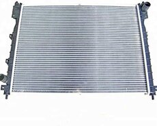 Range Rover L405 2013-2022 Radiator su