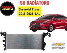 Chevrolet Cruze 2016-2021 su radiatoru