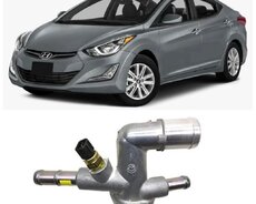 Hyundai elantra su traniki