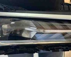 BYD Qin plus qabaq farası