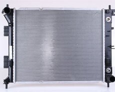 Hyundai Elantra 1.6 Kia Forde su radiatoru