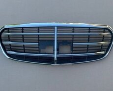 Mercedes W223 radiator barmaqlığı