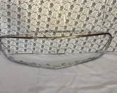 Mercedes W212, Mercedes 213 radiator barmaqlığın kantı
