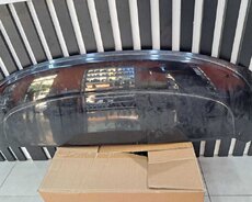 Range Rover Vogue baqajın üstünün spoyleri