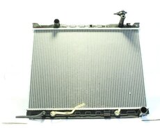 Kia Sorento 2006, 2007, 2008, 2009 modelləri üçün su radiato