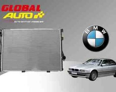 BMW E38 su radiatoru