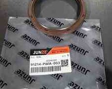 Honda Civic, Honda İnsight 2005-2015 arxa kipkəci