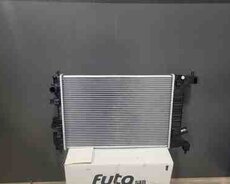 Chevrolet Cobalt su radiatoru