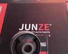 Toyota Prius 30 kuza rezin-metal oynaqları