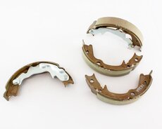 Kia Cerato Kia Forde arxa nakladka baraban