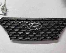 Hyundai Santa Fe 2018-2022 kameralı radiator barmaqlığı
