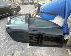 Kia Forte, Cerato qapıları