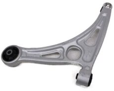 Hyundai Sonata on alt sag caska