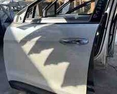 Hyundai Santa Fe qapısı