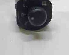 Skoda Octavia yan güzgü idarəediciləri