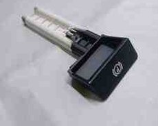 Volkswagen Touareg əyləci buraxan əl dəstəyi