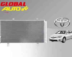 Toyota Camry kondisioner radiatoru