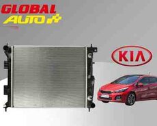 Kia Ceed su radiatoru