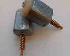 Infiniti FX35, Hyundai Elantra qapı kilidi mühərriki