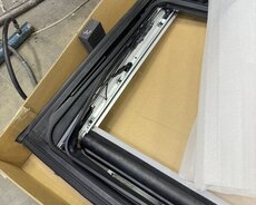 Hyundai i30 lyuk şüşəsi