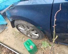 Hyundai elantra və Kia rio qapi və baqajı