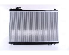 Infiniti fx-35 su radiatoru