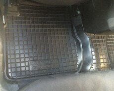 Mitsubishi Outlander (2001-2008)