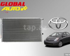 Toyota Prius kondisioner radiatoru