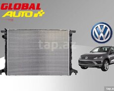 Volkswagen Touareg su radiatoru