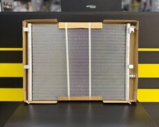 Bmw G30 köməkçi radiatoru