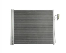 Land Rover 2002-2012 modellər üçün kondisioner radiatoru
