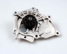 Audi a3/a4/a6/a7 1.8 motor su nasosu pompa