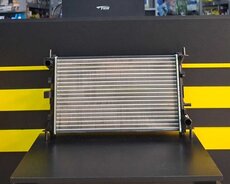 Ford Focus 1999-2004 1.4-1.8 - Su Radiatoru
