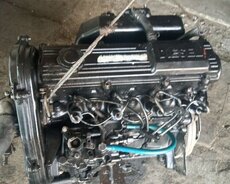 Dizel motor R 2 satilir